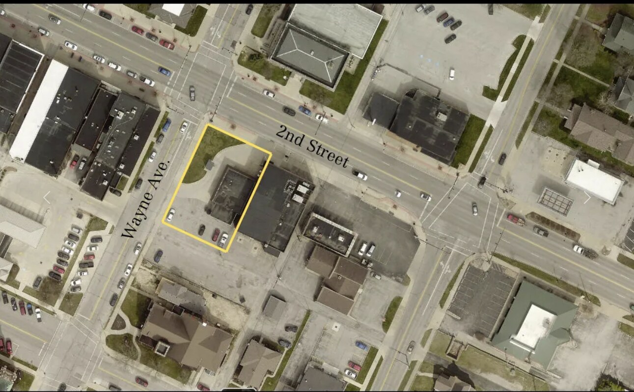 421 W 2nd St, Defiance, OH à vendre Photo du bâtiment- Image 1 de 1