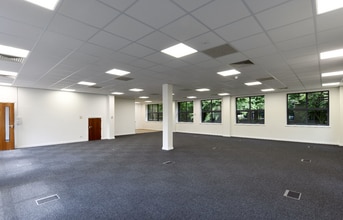 Wellfield, Runcorn for lease Interior Photo- Image 2 of 2