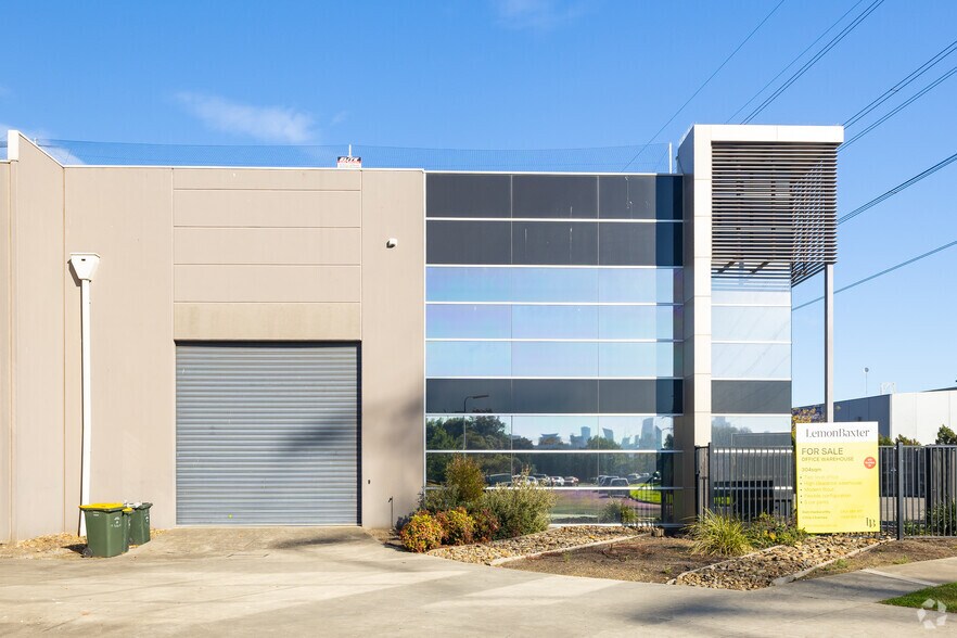 9 Rocklea Dr, Port Melbourne à vendre - Photo du bâtiment - Image 3 de 5
