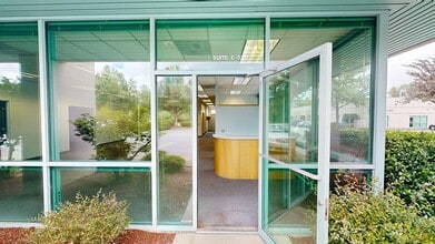 200 Hawthorne Ave SE, Salem, OR for lease Building Photo- Image 2 of 28