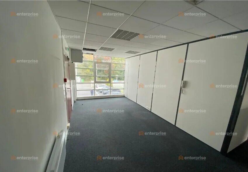 Office in Lambersart for lease - Interior Photo - Image 2 of 10