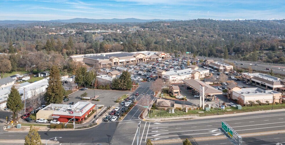 3955-3979 Missouri Flat Rd, Placerville, CA for lease - Building Photo - Image 2 of 6