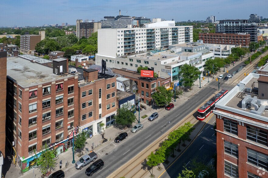 202 Spadina Ave, Toronto, ON à vendre - Aérien - Image 2 de 2