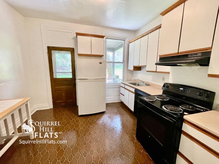 5706 Darlington Rd, Pittsburgh, PA à vendre - Photo du bâtiment - Image 3 de 8
