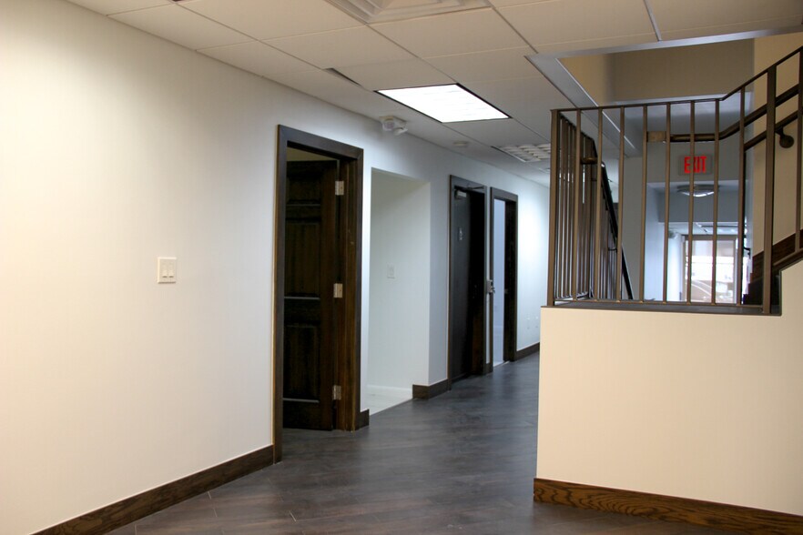 3030-3050 NW 82nd Ave, Miami, FL à vendre - Photo du bâtiment - Image 3 de 24