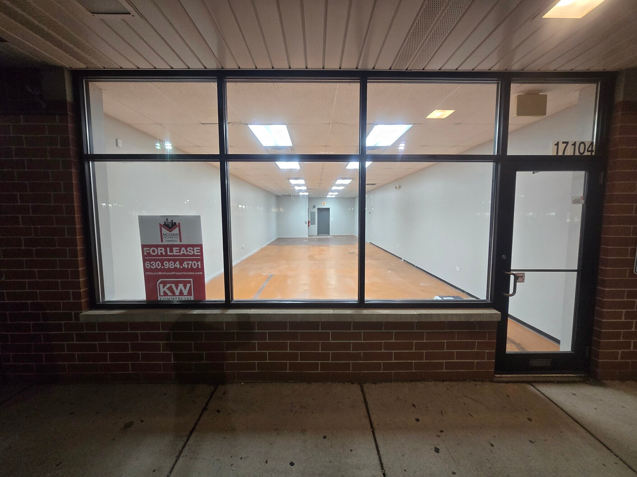 17100-17114 S Park Ave, South Holland, IL à louer Photo intérieure- Image 1 de 1