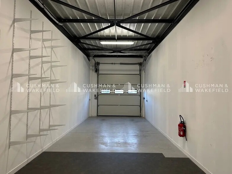 Rue Flora Tristan, Strasbourg for lease - Interior Photo - Image 2 of 9