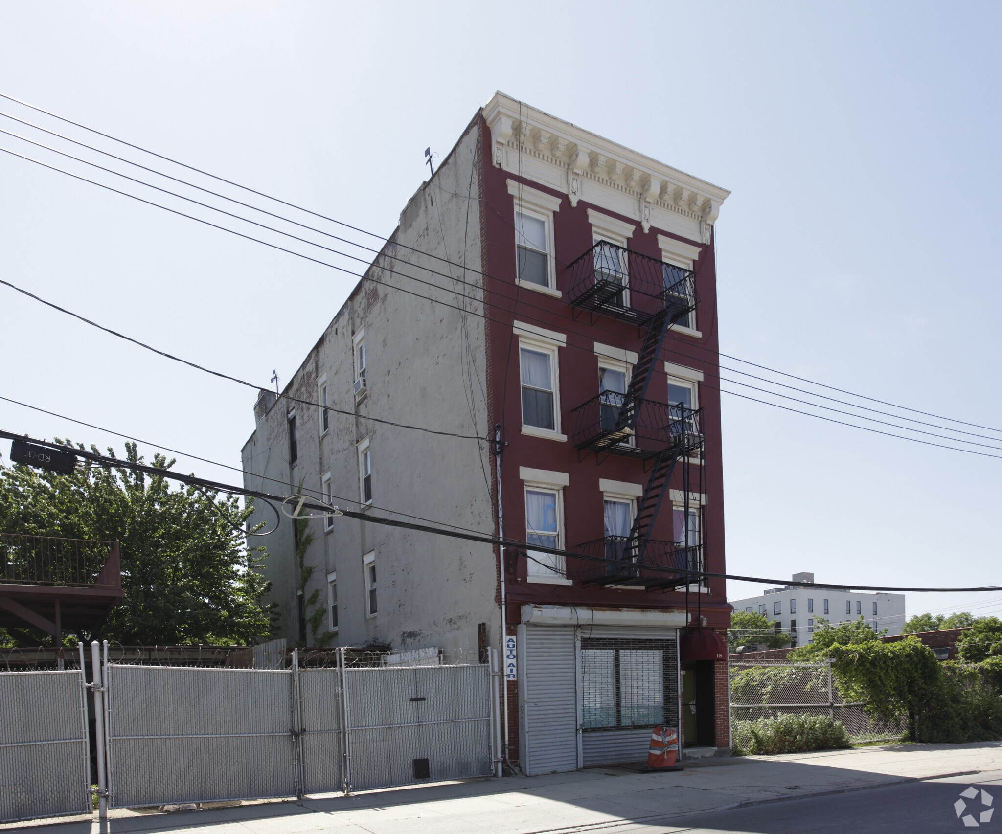 115 Van Brunt St, Brooklyn, NY for lease Primary Photo- Image 1 of 11