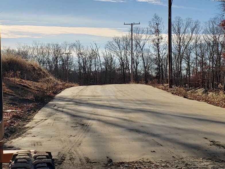 50 Alton Bradford Rd, Hopkinton, RI à louer - Photo du bâtiment - Image 3 de 6