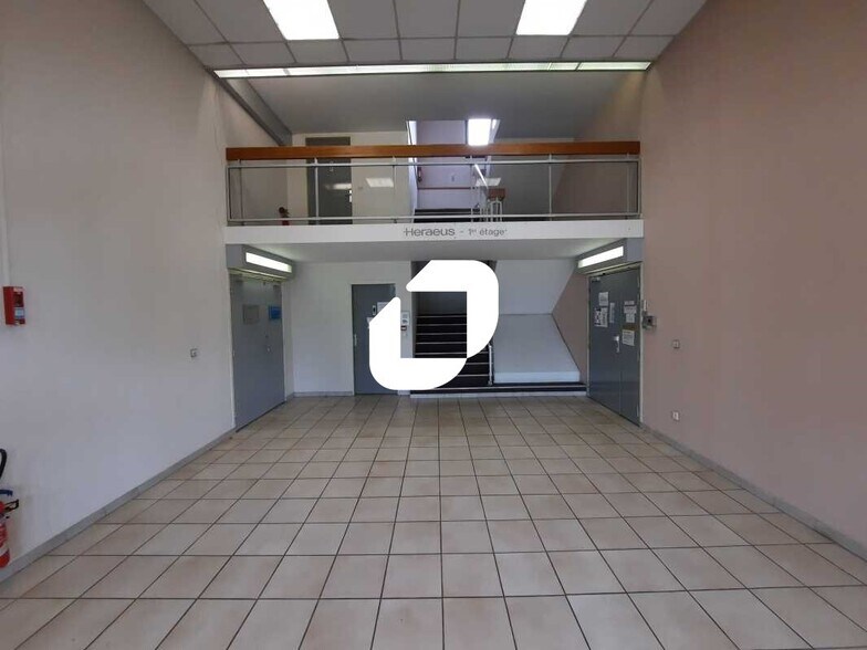 Flex in Villebon-sur-Yvette for lease - Building Photo - Image 2 of 15