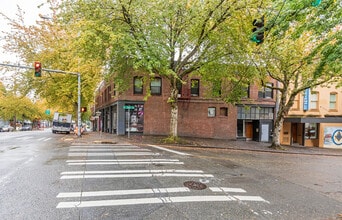 3516 Fremont Pl N, Seattle, WA for lease Building Photo- Image 2 of 2