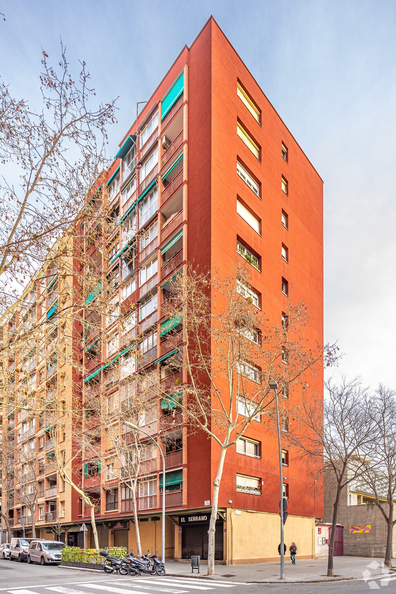 Retail in Barcelona, Barcelona for lease Primary Photo- Image 1 of 2