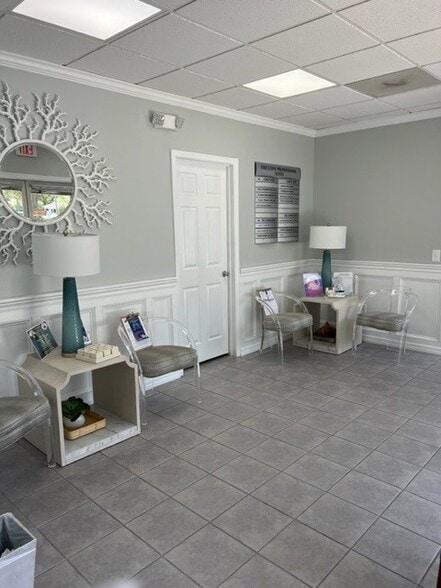 6000A Sawgrass Village Cir, Ponte Vedra Beach, FL for lease - Interior Photo - Image 1 of 2