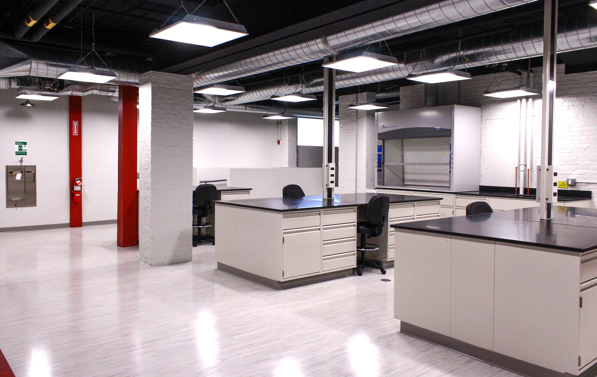 17 Briden St, Worcester, MA à louer Photo intérieure- Image 1 de 3