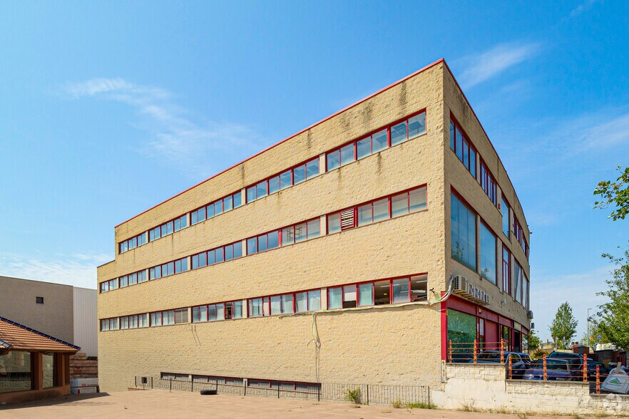 Industriel dans Mataró, Barcelona à vendre - Photo du bâtiment - Image 2 de 2