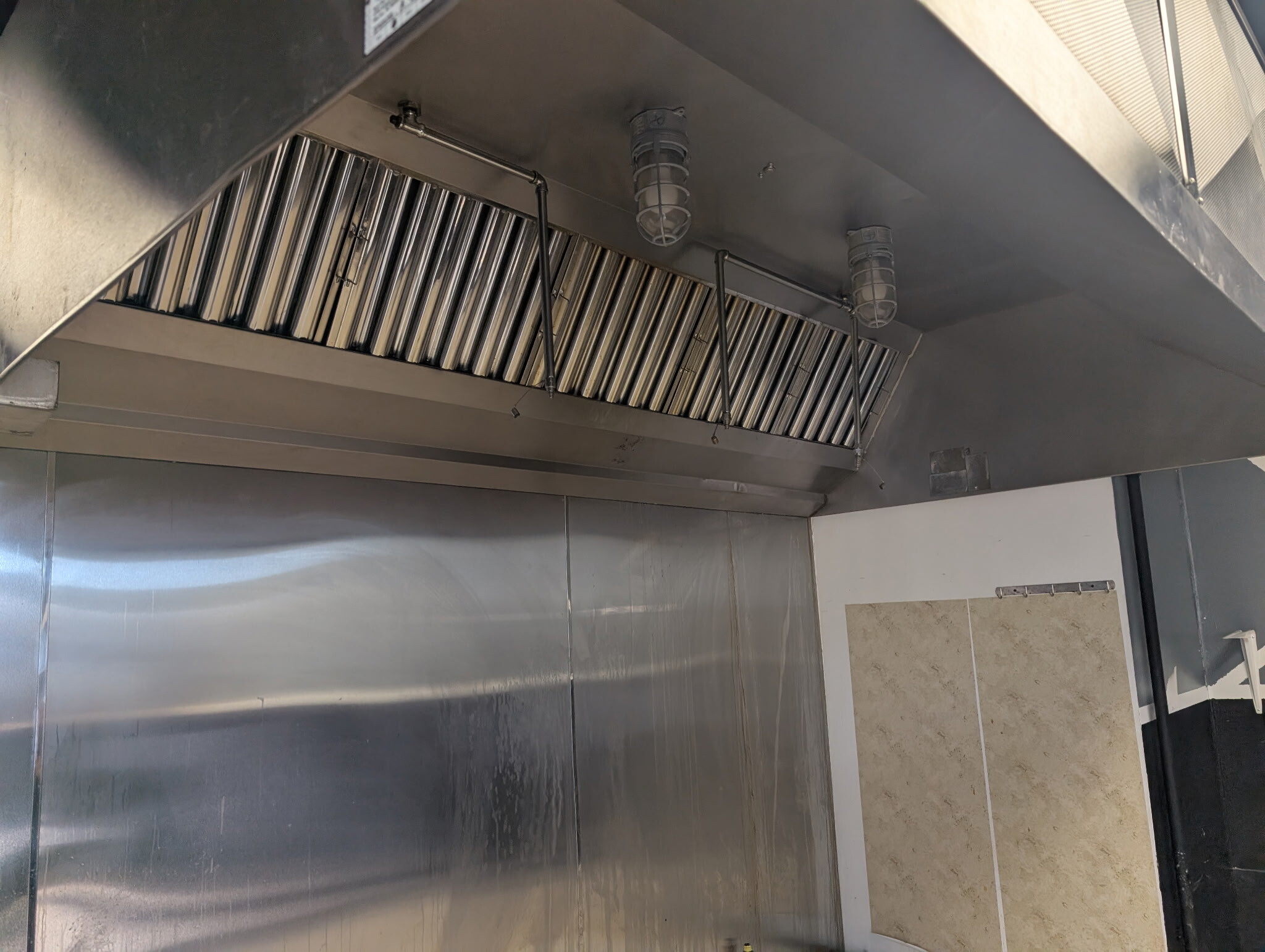 45788 Woodward Ave, Pontiac, MI for lease Interior Photo- Image 1 of 9