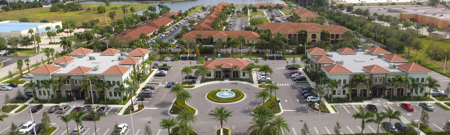 Lake Whitney Campus, Port Saint Lucie, FL à louer Photo du b timent- Image 1 de 12