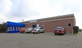 Plus de détails pour 6731-6735 Ames Rd, Parma, OH - Commerce de détail à vendre