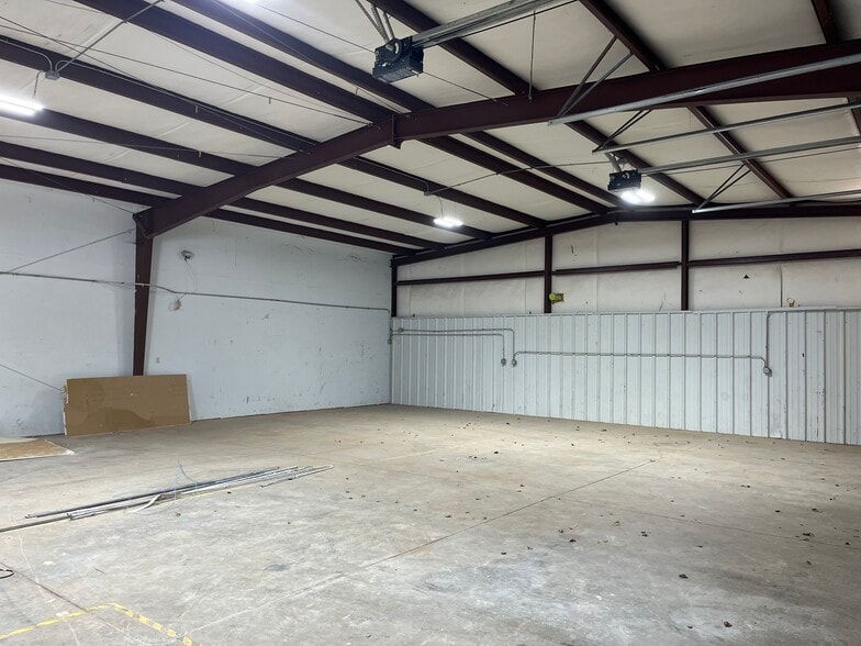 8213 Glade Ave, Oklahoma City, OK à louer - Photo intérieure - Image 3 de 8