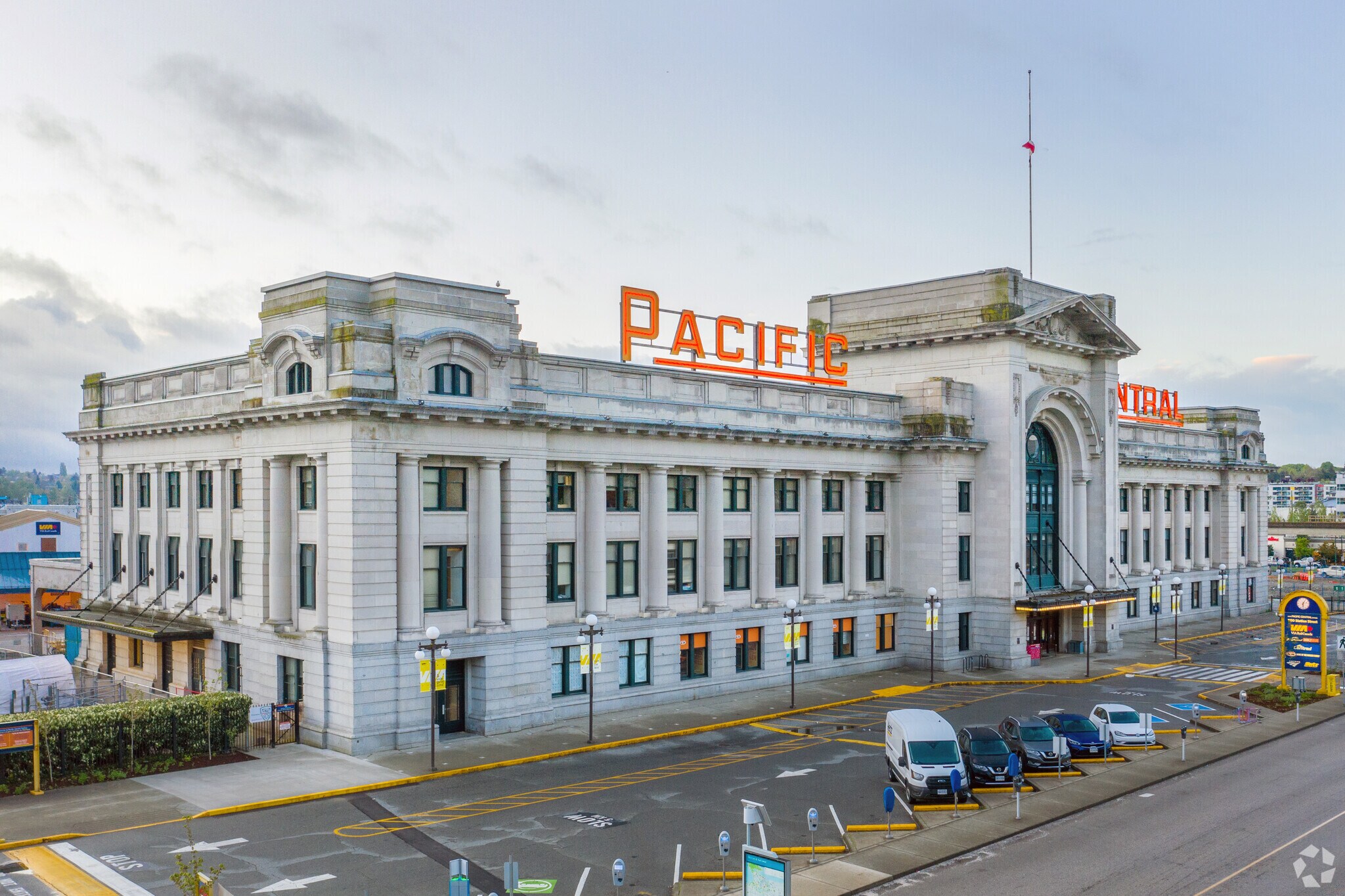 1150 Station St, Vancouver, BC à louer Photo principale- Image 1 de 4