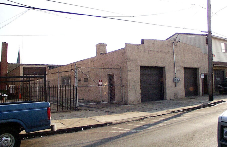 4419-4423 Belgrade St, Philadelphia, PA for sale - Primary Photo - Image 1 of 1