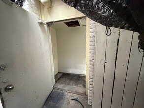 619-623 S Olive St, Los Angeles, CA for lease Interior Photo- Image 2 of 9