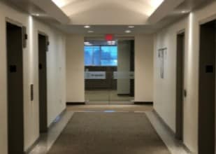 3 Robert Speck Pky, Mississauga, ON à louer Photo intérieure- Image 1 de 5