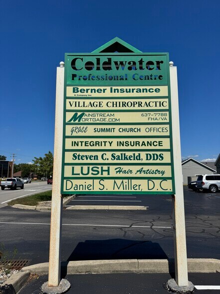 10534-10536 Coldwater Rd, Fort Wayne, IN à vendre - Photo du bâtiment - Image 3 de 7