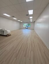 150-190 Hanes Mill Ct, Winston-Salem, NC for lease Interior Photo- Image 1 of 3