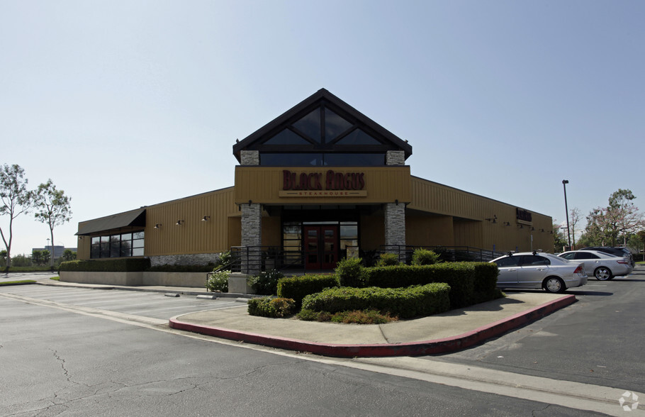 3700 Inland Empire Blvd, Ontario, CA for lease - Building Photo - Image 2 of 4