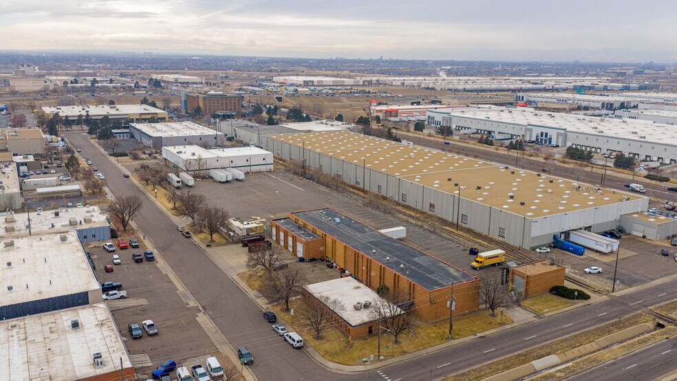 4695 Ironton St, Denver, CO à louer - Photo du bâtiment - Image 3 de 13
