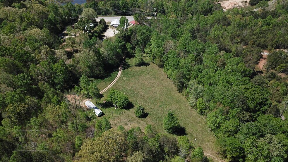 163 Murphy Dr, Westminster, SC à vendre - Photo du bâtiment - Image 2 de 8