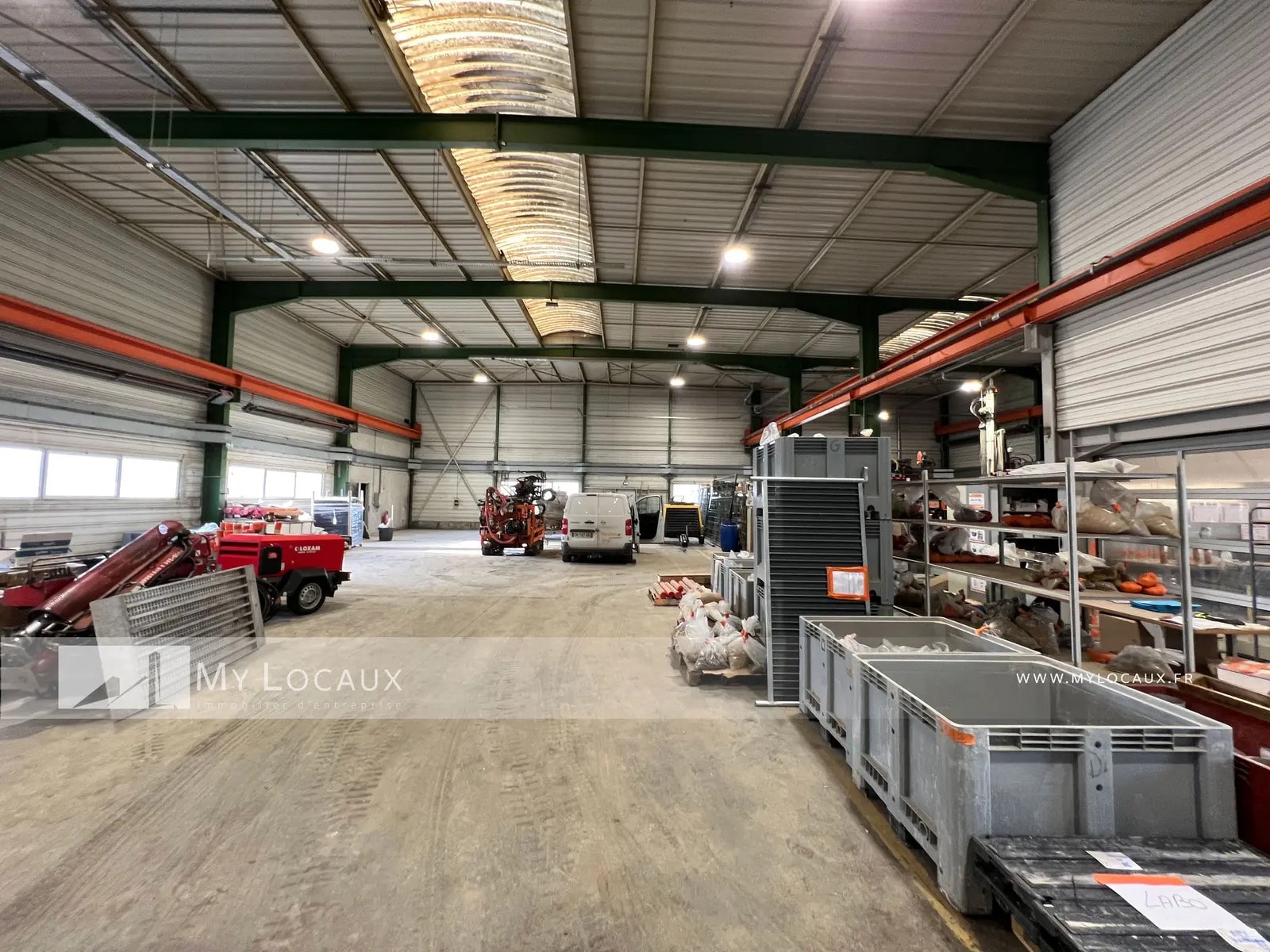 Flex in Argenteuil for lease Building Photo- Image 1 of 9