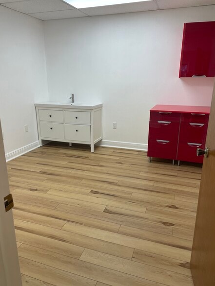 933 Oleander Way S, South Pasadena, FL for lease - Building Photo - Image 3 of 11