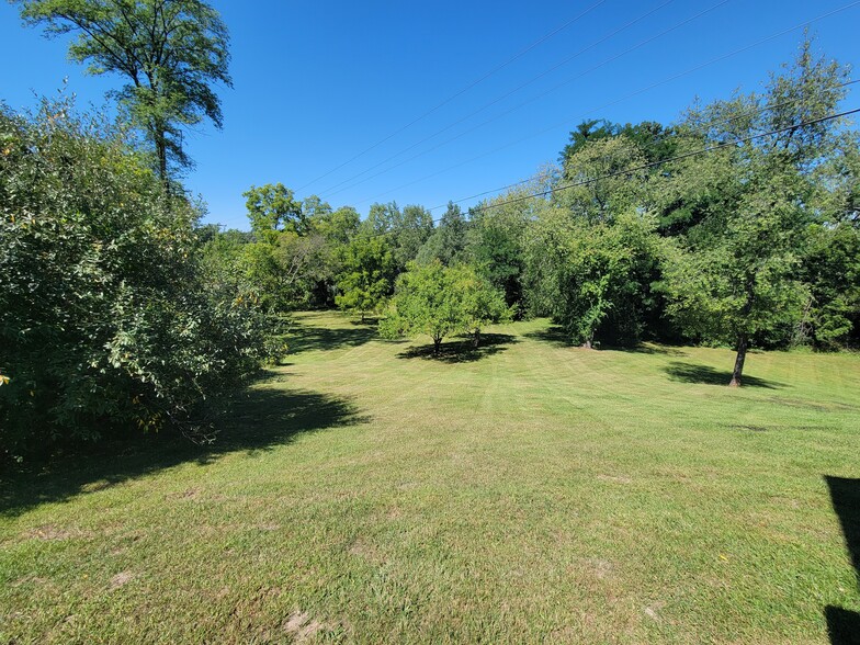 10087 Spencer Rd, Brighton, MI à vendre - Photo du b timent - Image 3 de 34