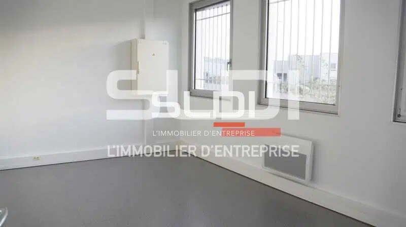 Flex dans Vénissieux à louer - Photo intérieure - Image 2 de 6