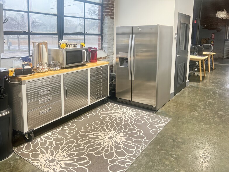 12461 Veterans Memorial Hwy, Douglasville, GA à louer - Photo intérieure - Image 2 de 20