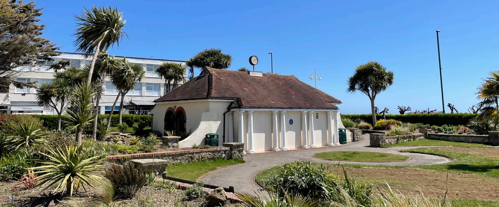 Marine, Bognor Regis for lease - Primary Photo - Image 3 of 3