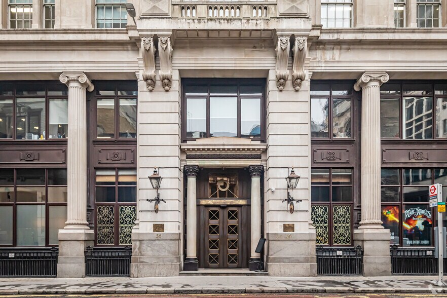 52-56 Leadenhall St, Londres à louer - Photo du bâtiment - Image 2 de 13