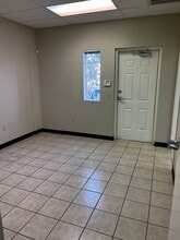 11601 Pellicano Dr, El Paso, TX à louer Photo intérieure- Image 2 de 8