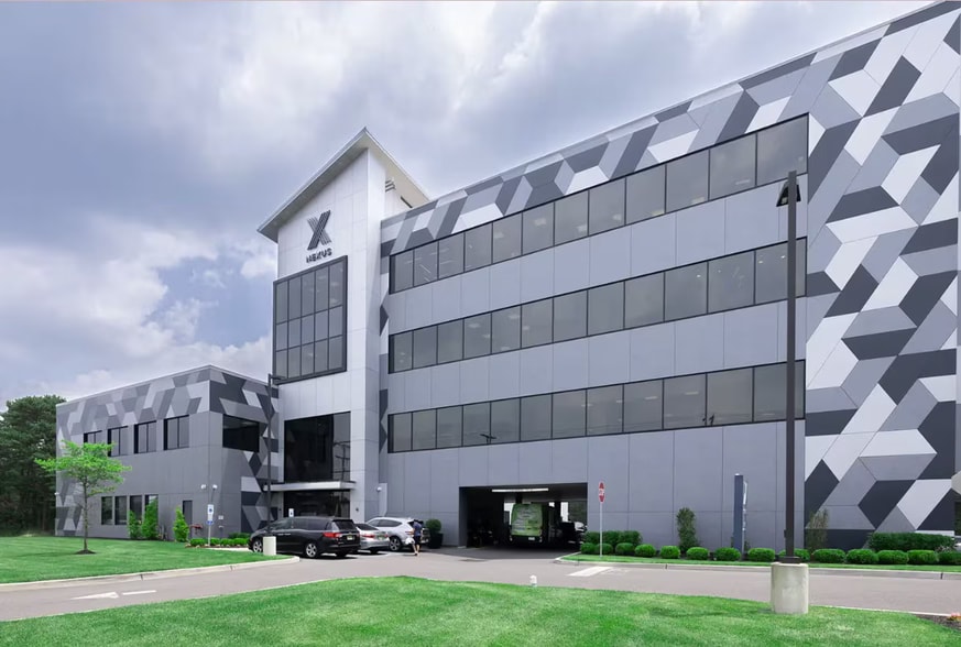 36 Airport Rd, Lakewood, NJ for lease - Building Photo - Image 1 of 4