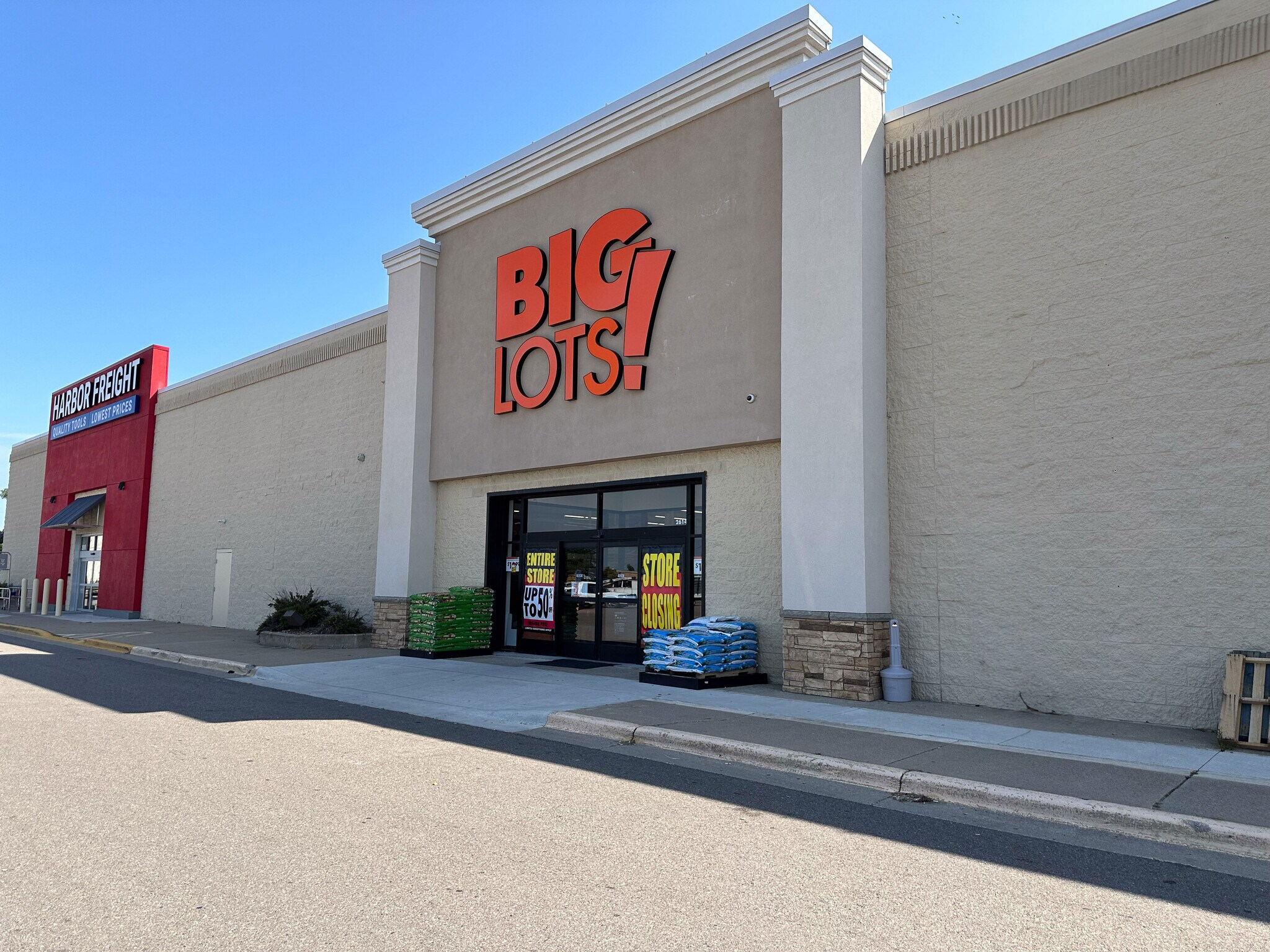 2614 Bridge Ave, Albert Lea, MN à louer Photo du bâtiment- Image 1 de 22