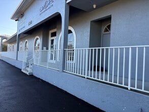 2421 Shreve St, Punta Gorda, FL for lease Building Photo- Image 1 of 2