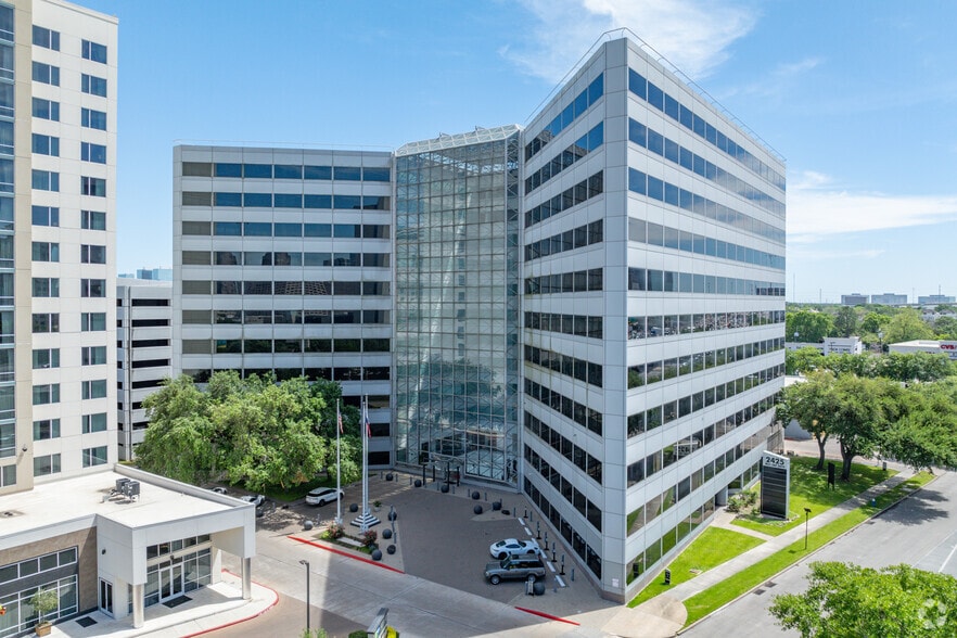 2425 West Loop South, Houston, TX à louer - Photo du bâtiment - Image 1 de 27