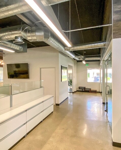 2932 Daimler St, Santa Ana, CA for lease - Interior Photo - Image 3 of 8