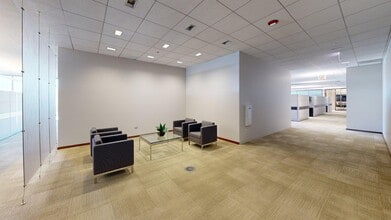 2135 CityGate Ln, Naperville, IL for lease Interior Photo- Image 1 of 15