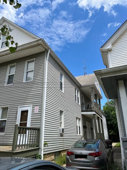 3715 E 61st St, Cleveland, OH for sale - Building Photo - Image 2 of 6
