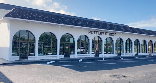 More details for 800 NE 13th St, Fort Lauderdale, FL - Retail for Lease