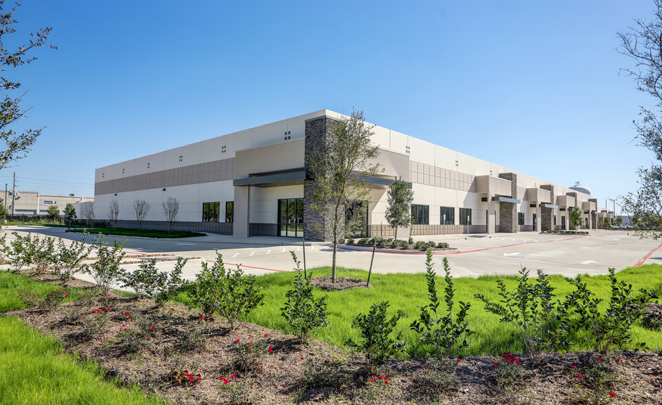 1350 Industrial Blvd, Sugar Land, TX for lease - Building Photo - Image 1 of 6