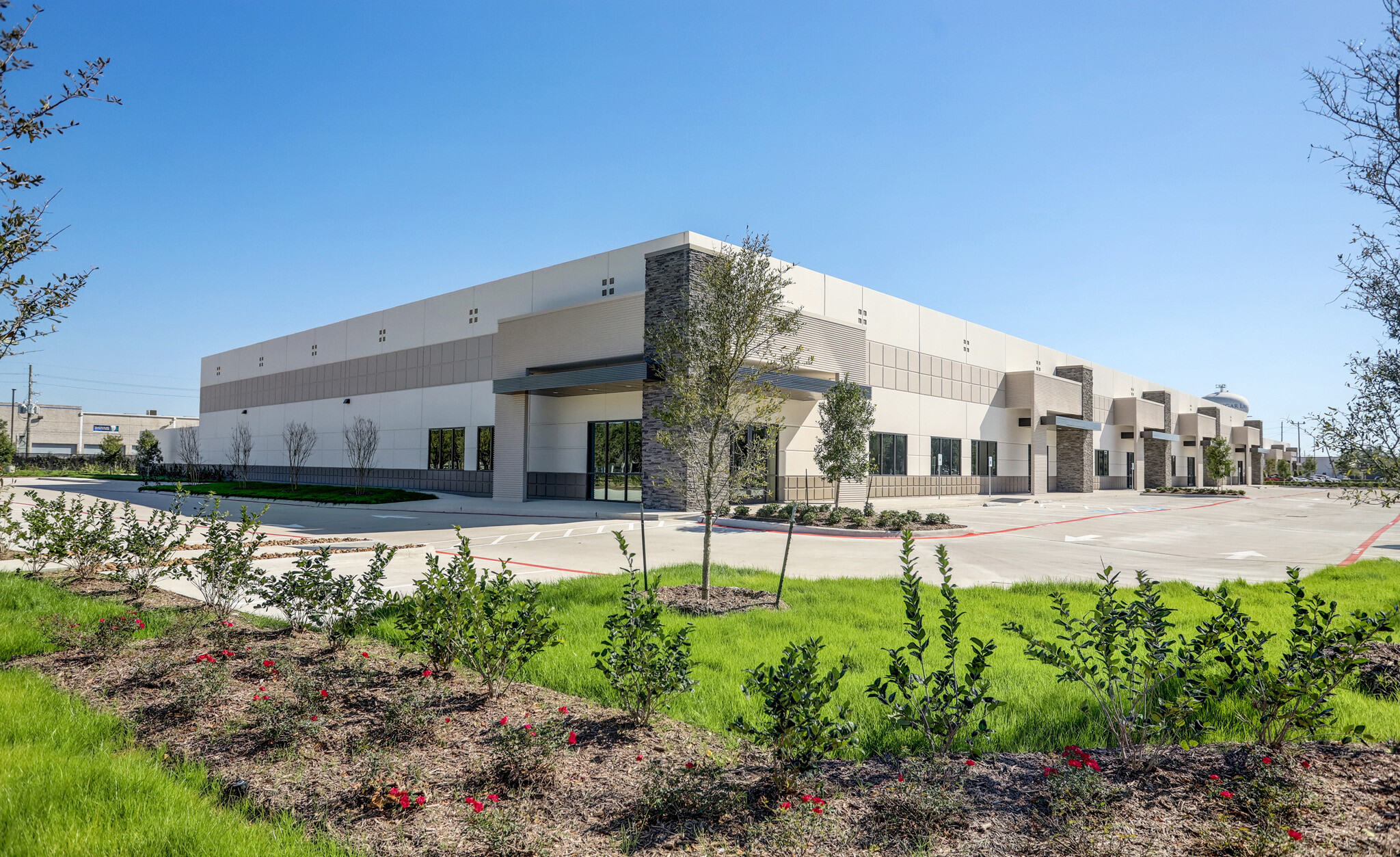 1350 Industrial Blvd, Sugar Land, TX for lease Building Photo- Image 1 of 7